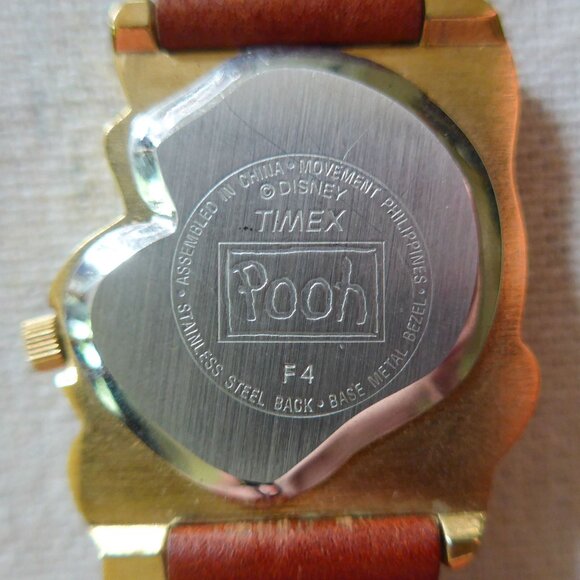 Vintage Timex Winnie the Pooh Quartz Watch with Leather Band main image 8
